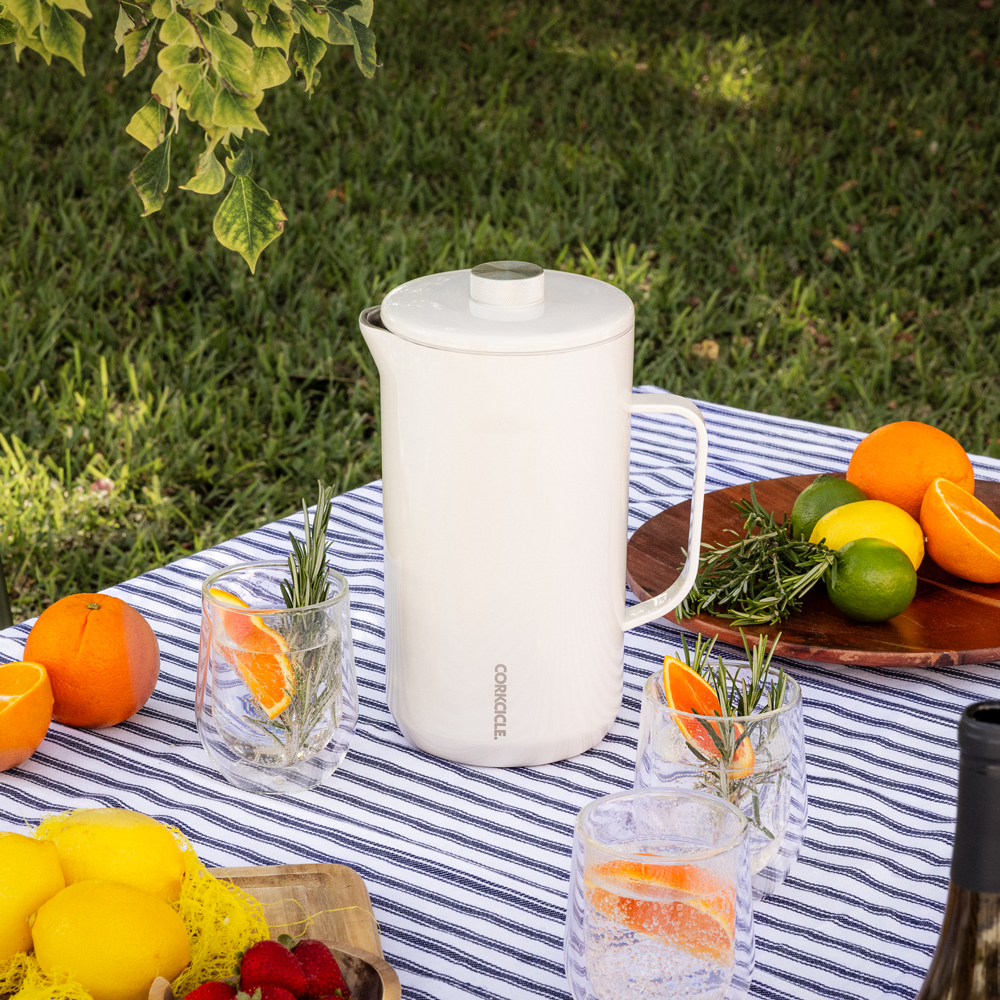 pitcher-s2 OatmilkPitcher_Lifestyle.png